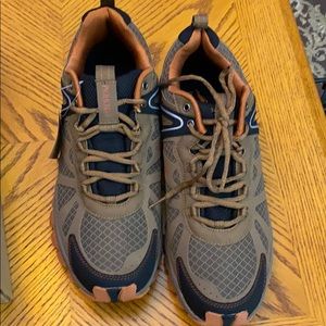 Pacific trial pilot size 13 shoe